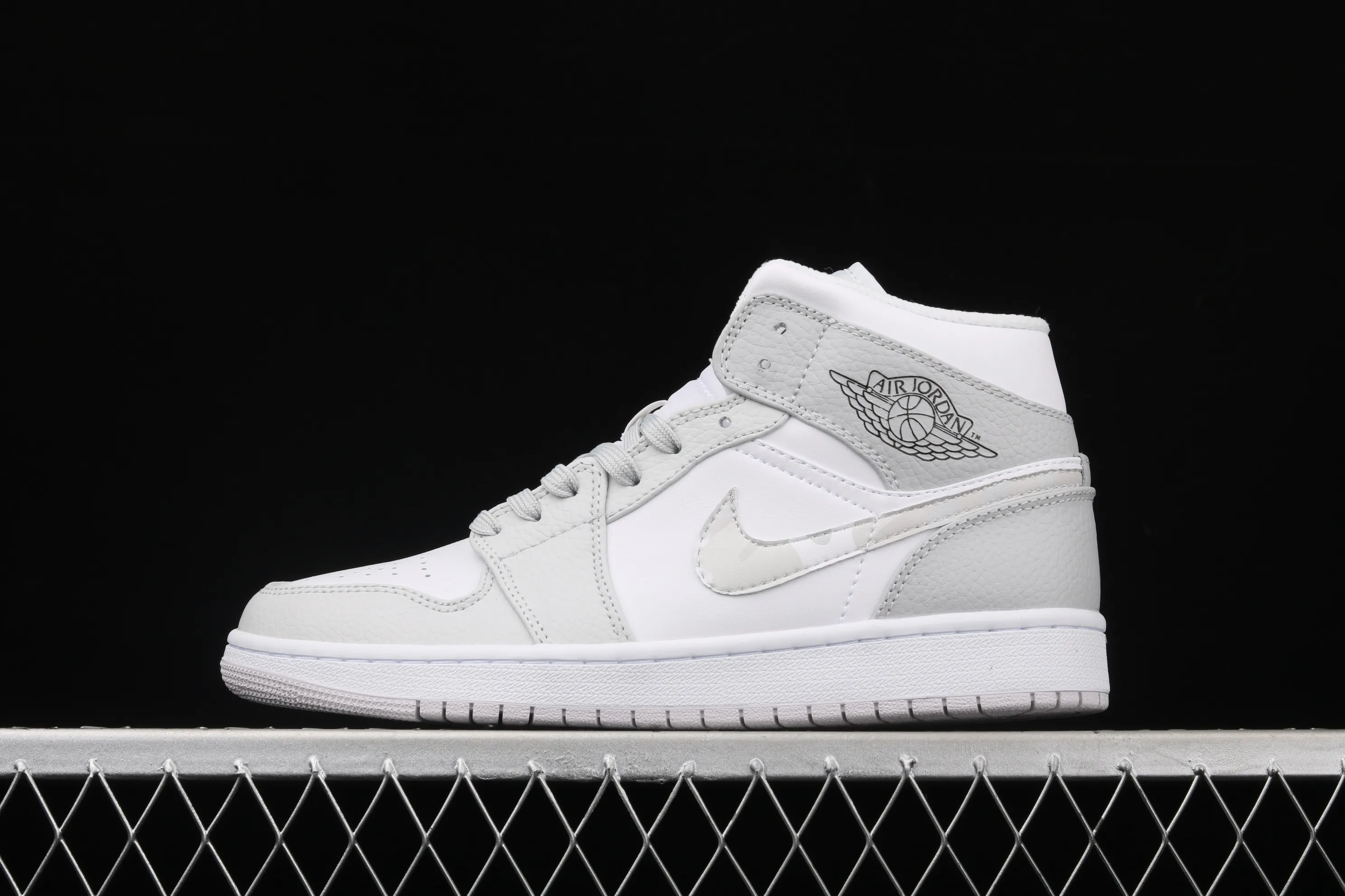 All categories Air Jordan Jordan series basketball shoes Air Jordan 1 Mid Air Jordan 1 Mid "White Camo" AJ1 Joe 1 Zhongbang white gray camouflage DC9035-100